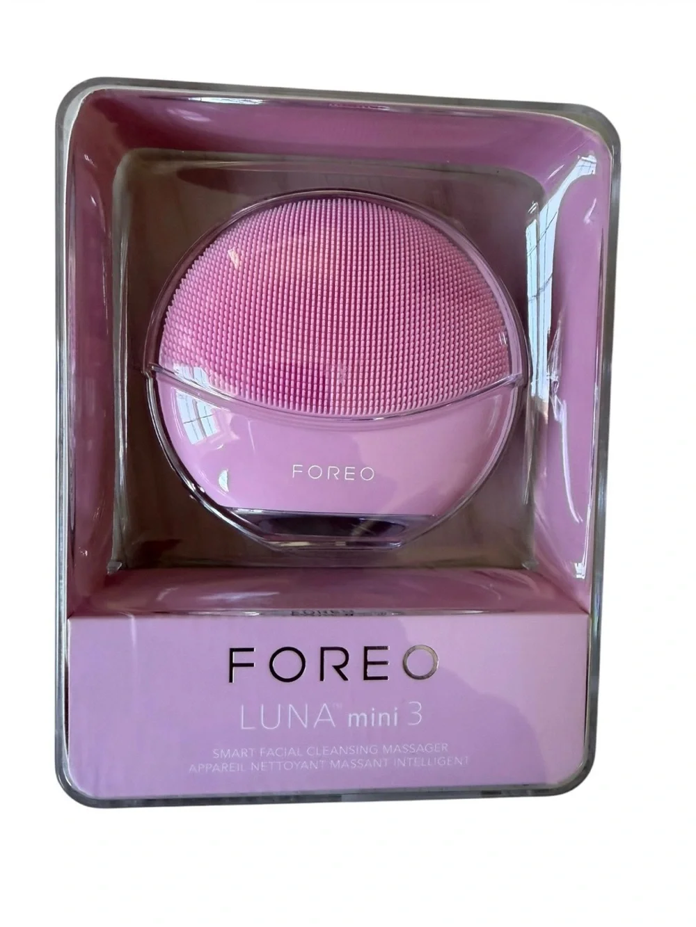 BUNDLE FOREO LUNA 4 mini Face Cleansing Brush & cleanser